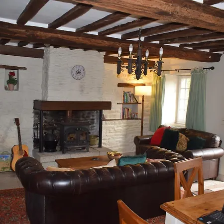 Charming 17th Century Normandy Longere In Valdalliere, Calvados Nyaraló Le Theil